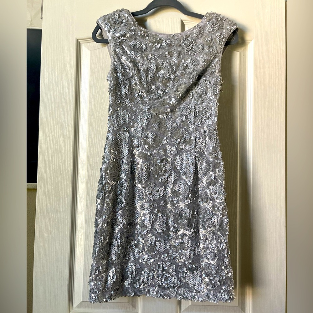 Cocktail Dress in Lace Sequence with Cap Sleeves
